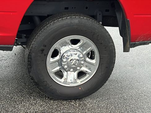 Used 2024 RAM 2500 Big Horn w/ Bed Utility Group image 12