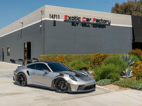 Used 2024 Porsche 911 GT3 RS RWD image 1