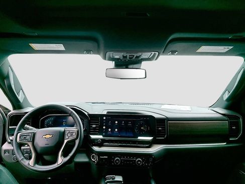 Used 2022 Chevrolet Silverado 1500 High Country w/ High Country Premium Package AWD/4WD image 22