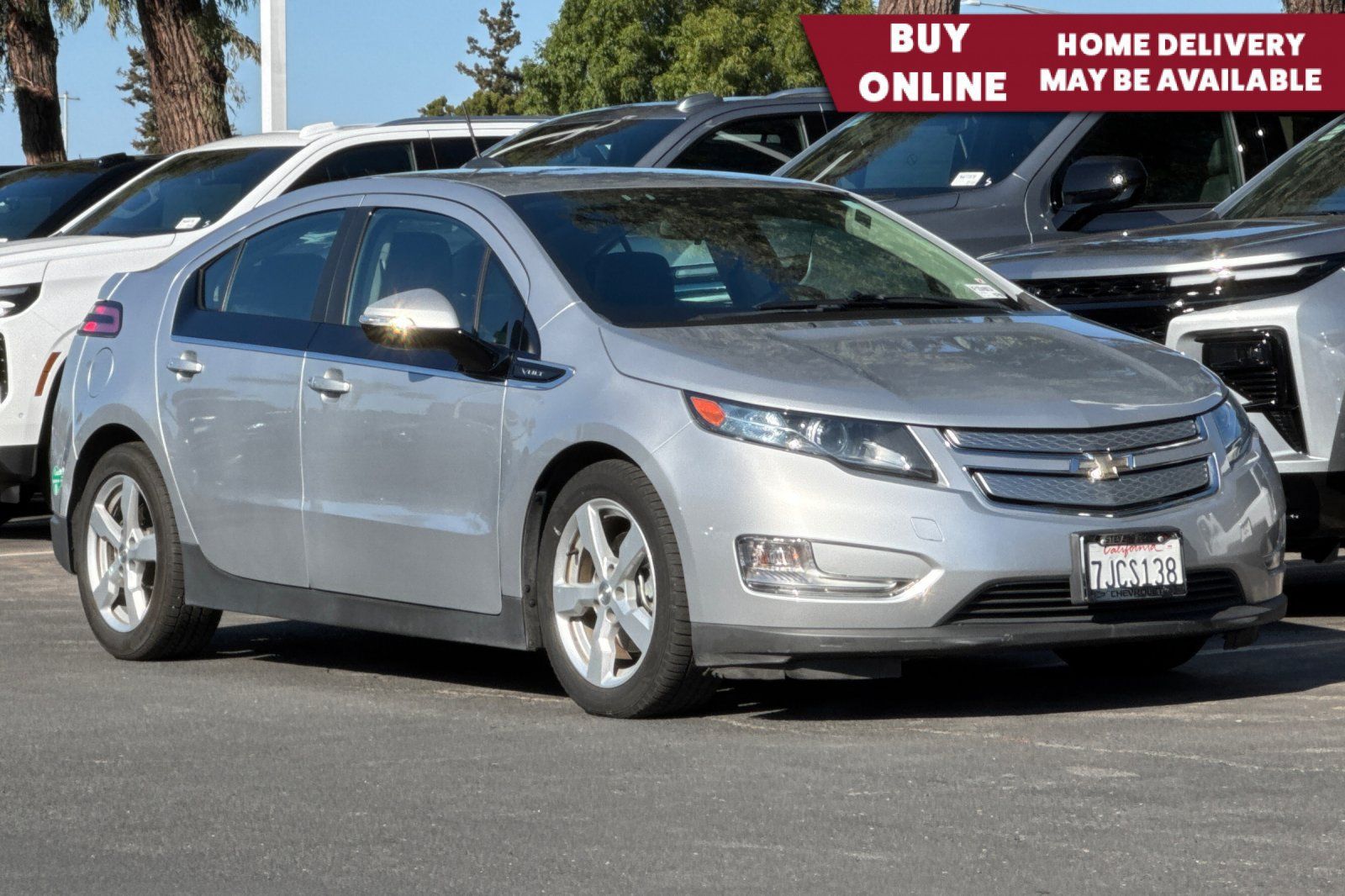 Used 2015 Chevrolet Volt Premium w/ Premium Trim Package FWD image 1