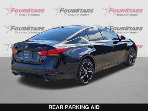 Used 2024 Nissan Altima 2.5 SR w/ SR Premium Package image 4