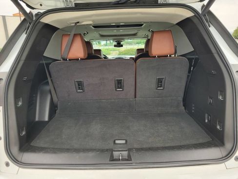 Used 2019 Chevrolet Traverse High Country w/ LPO, Floor Liner Package AWD/4WD image 10