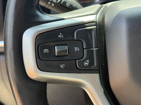 Used 2019 Chevrolet Silverado 1500 LT Trail Boss w/ Convenience Package AWD/4WD image 16