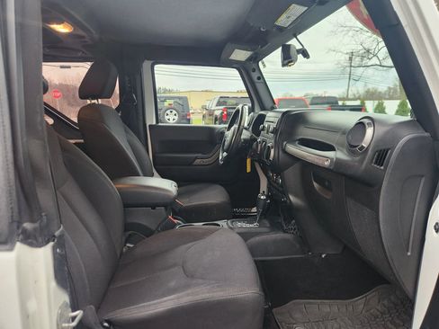 Used 2014 Jeep Wrangler Sport w/ Quick Order Package 24S image 32