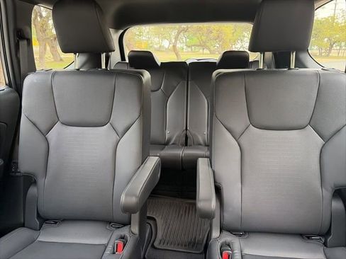 Used 2024 Lexus TX 500h AWD w/ Technology Package image 21