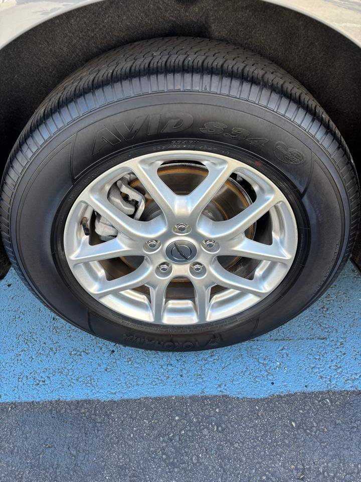 Used 2025 Chrysler Pacifica Select FWD image 33