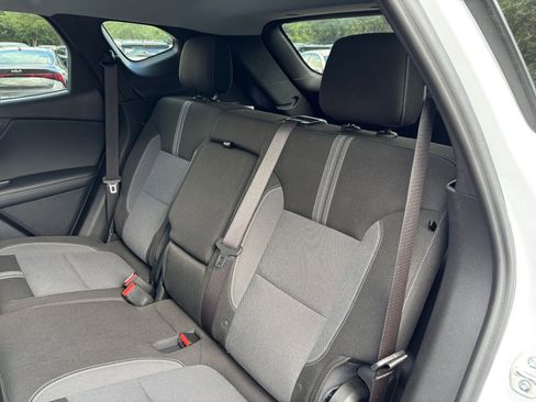 Used 2025 Chevrolet Blazer LT FWD image 37