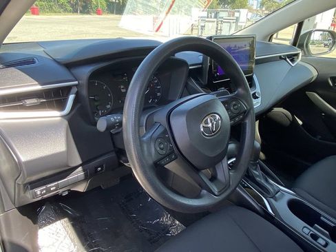 Certified 2025 Toyota Corolla LE image 12