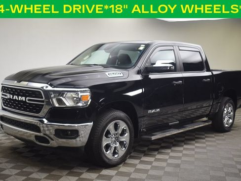 Used 2023 RAM 1500 Big Horn AWD/4WD image 3