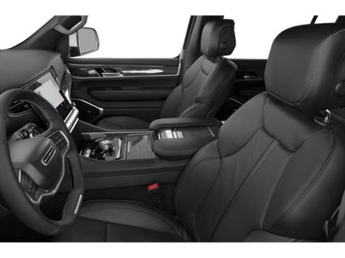 Certified 2023 Jeep Wagoneer Series III w/ Preferred Equipment Group AWD/4WD image 9
