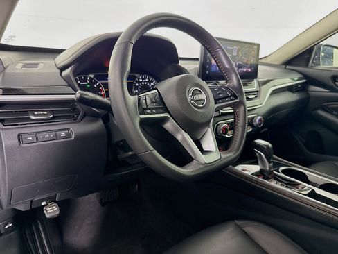 Used 2023 Nissan Altima 2.5 SR w/ SR Premium Package FWD image 22
