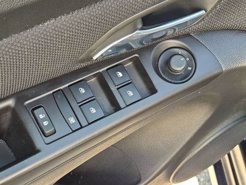Used 2015 Chevrolet Cruze LT FWD image 11