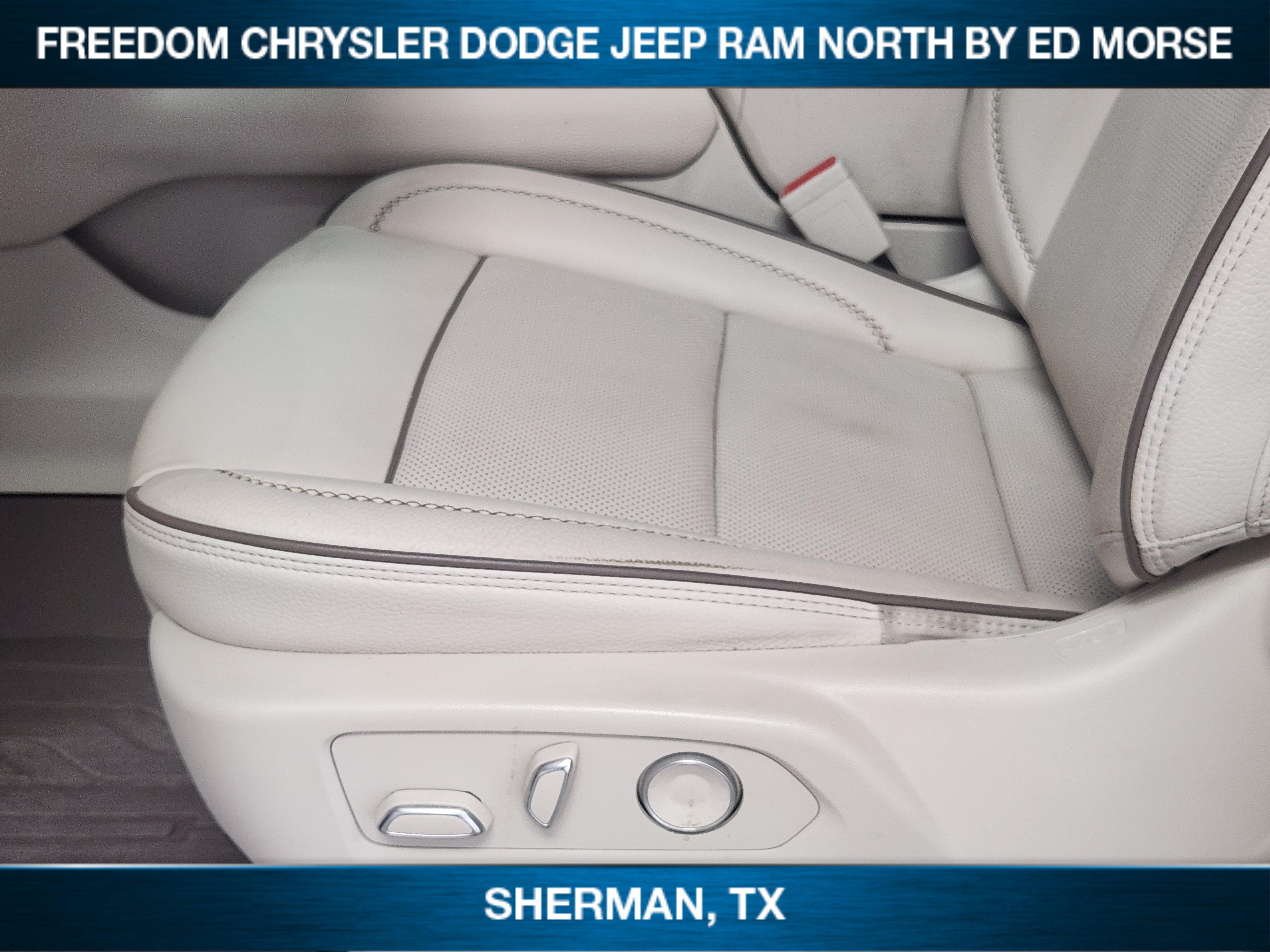 Used 2023 GMC Yukon XL Denali w/ Denali Reserve Package AWD/4WD image 18