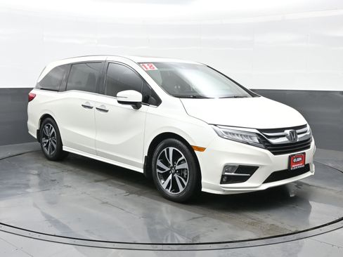 Used 2018 Honda Odyssey Elite image 8