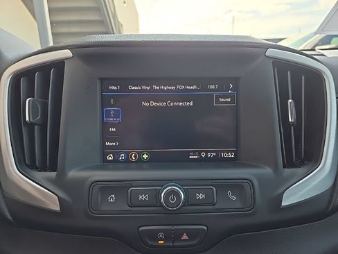 Used 2024 GMC Terrain SLE FWD image 19