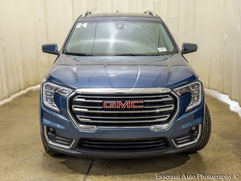 Used 2024 GMC Terrain SLT FWD image 7
