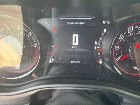 Used 2020 Dodge Challenger SXT w/ Blacktop Package RWD image 6