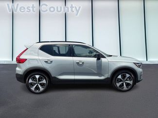 Certified 2026 Volvo XC40 B5 Plus AWD/4WD video 2
