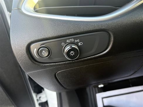 Used 2023 Chevrolet Malibu LT image 20