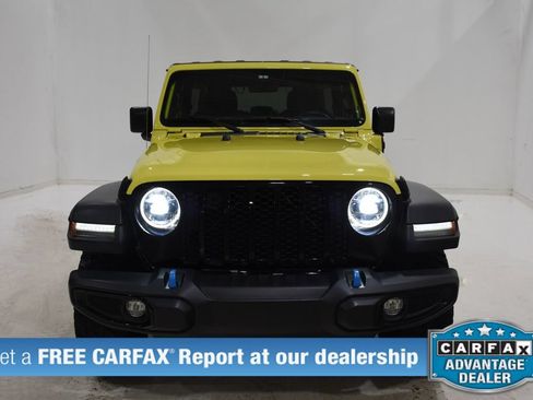 Used 2023 Jeep Wrangler Unlimited w/ Cold Weather Group AWD/4WD image 2
