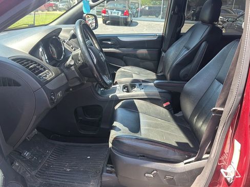 Used 2019 Dodge Grand Caravan GT FWD image 9