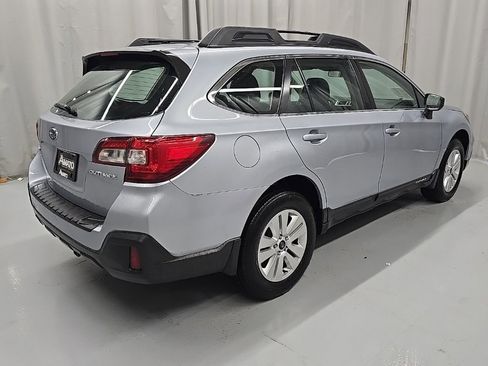 Used 2018 Subaru Outback 2.5i image 6