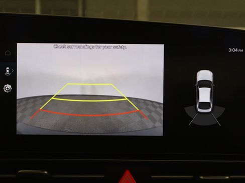 Used 2023 Hyundai Elantra Limited image 45