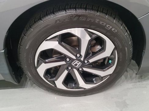 Certified 2017 Honda Accord EX-L image 37