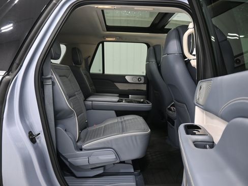 Used 2019 Lincoln Navigator L Black Label AWD/4WD image 33