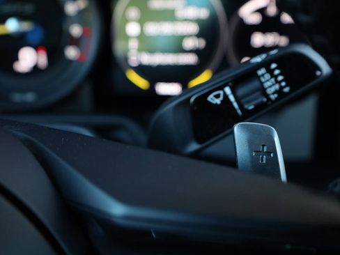 Used 2022 Porsche 911 GT3 image 31