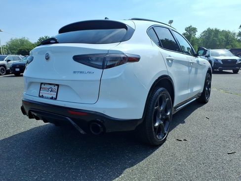 Used 2024 Alfa Romeo Stelvio Veloce AWD/4WD image 20