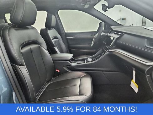 New 2026 Jeep Grand Cherokee L Limited w/ Limited Altitude Package AWD/4WD image 35