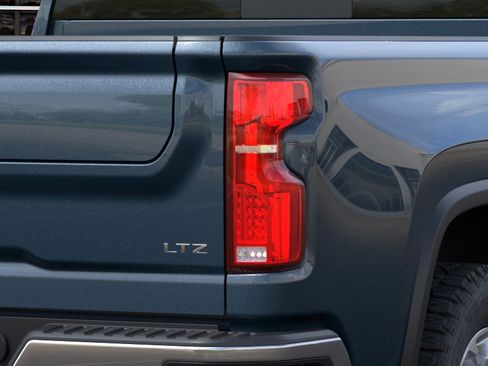 New 2026 Chevrolet Silverado 3500 LTZ w/ LTZ Premium Package AWD/4WD image 11