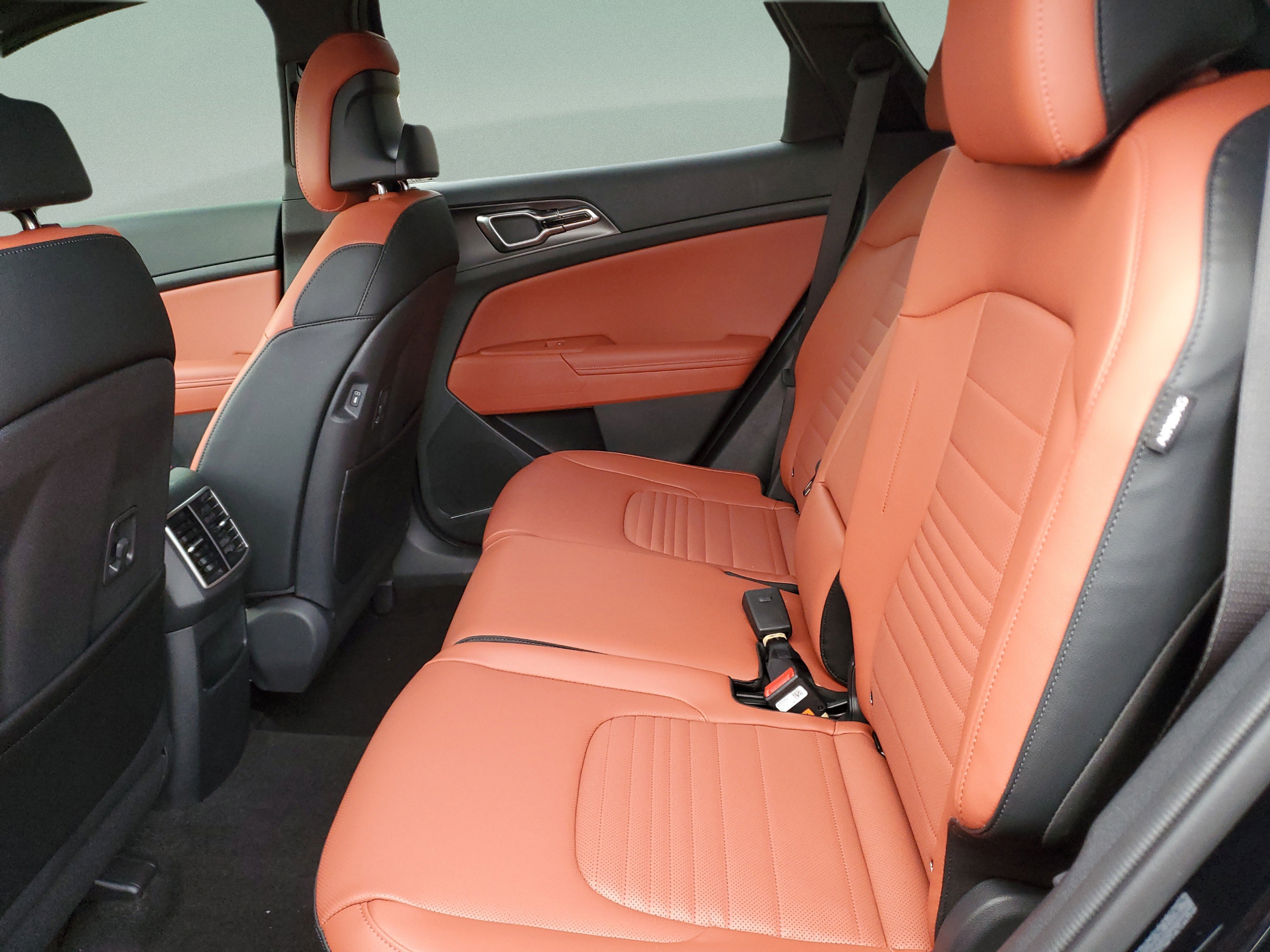 New 2026 Kia Sportage SX FWD image 7