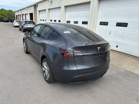 Used 2023 Tesla Model Y Long Range image 15