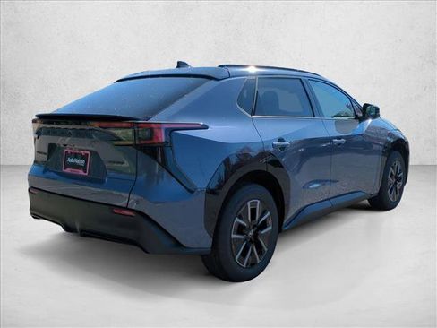 New 2026 Subaru Solterra Premium image 2