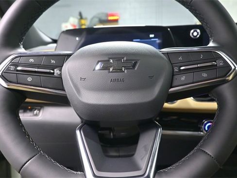 New 2026 Chevrolet Equinox ACTIV w/ Convenience Package III image 19