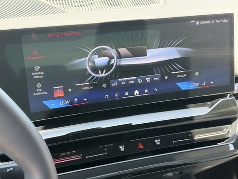 Used 2025 BMW 530i RWD image 31
