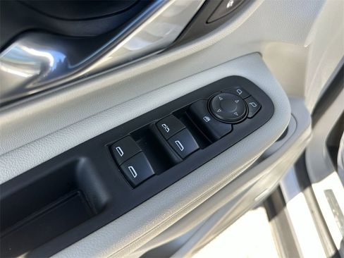 Used 2020 GMC Terrain Denali w/ Denali Premium Package image 13