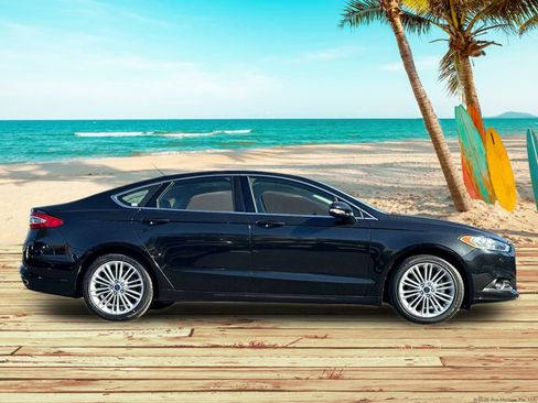 Used 2014 Ford Fusion SE w/ Equipment Group 202A image 6