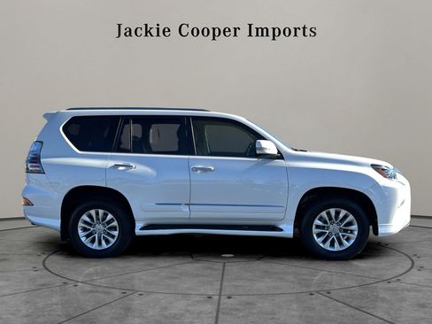 Used 2019 Lexus GX 460 image 6