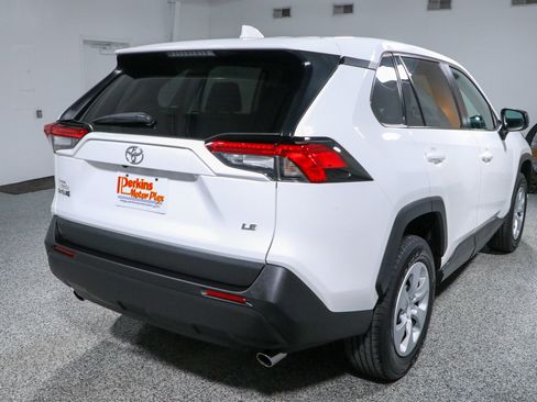 Used 2024 Toyota RAV4 LE FWD image 7