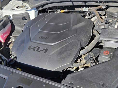 Certified 2022 Kia Telluride EX w/ EX Premium Package image 18