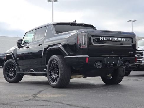Used 2024 GMC Hummer EV 2X w/ LPO, Illumination Package AWD/4WD image 16