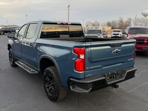 Used 2024 Chevrolet Silverado 1500 ZR2 w/ Technology Package image 5