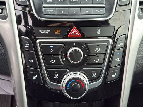 Used 2013 Hyundai Elantra GT w/ Touch & Go Pkg FWD image 18