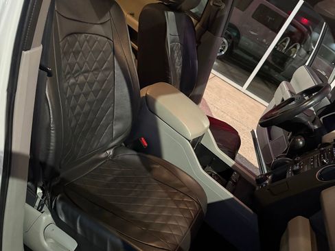 Used 2015 Honda Pilot SE image 16