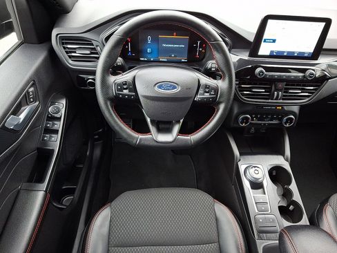 Used 2025 Ford Escape ST-Line image 11