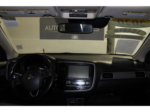 Used 2020 Mitsubishi Outlander ES image 14