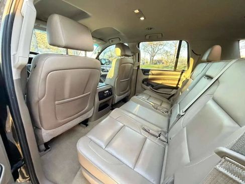 Used 2015 Chevrolet Tahoe LT w/ Luxury Package AWD/4WD image 8